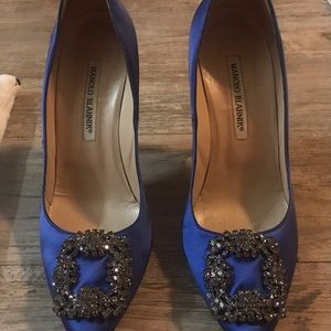 **Authentic Manolo Blahnik Blue Hangisi Sex & The City Heels!!